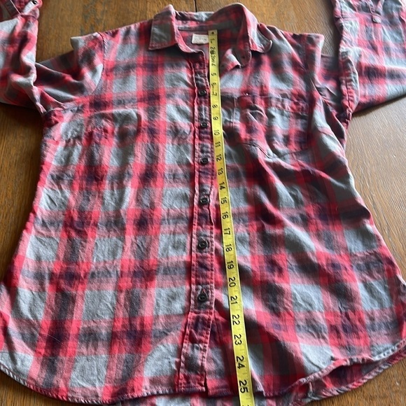 J.Crew Plaid Button-down Shirt Long Buttoned Sleeves Size Small Gray and Red - Picture 7 of 13
